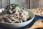 creamy+vegan+mushroom+fettuccine+alfredo+-+RECIPE+on+hotforfoodblog.jpg